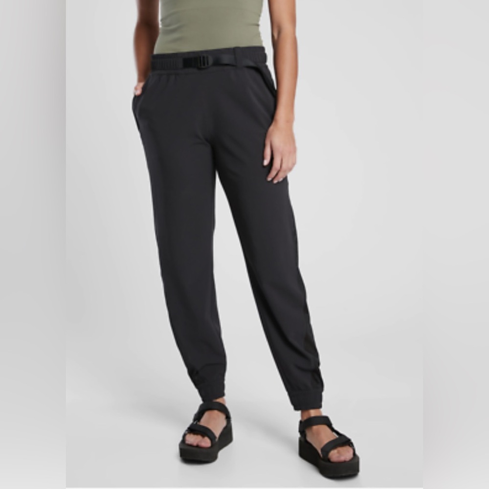Athleta Quest Jogger Pants‎ Lightweight Activewear Outdoor Athletic 16